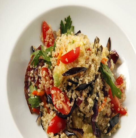 Salada de Quinoa com Vegetais