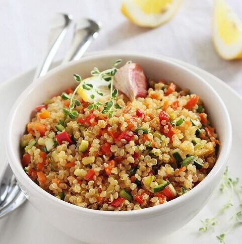 Salada Colorida de Quinoa