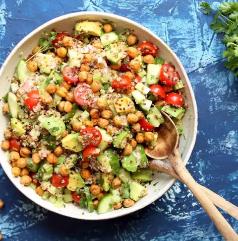 Salada de Grão-de-Bico com Legumes Assados